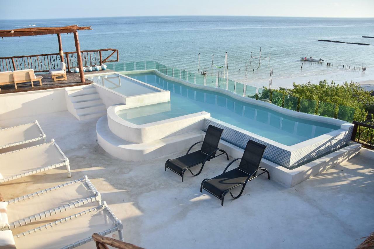 Отель Spirit Holbox Экстерьер фото